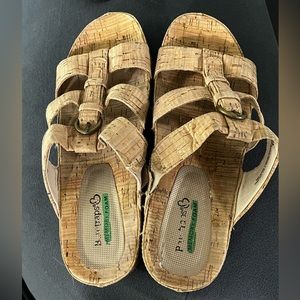 BareTraps Comfort Fit Sandals
